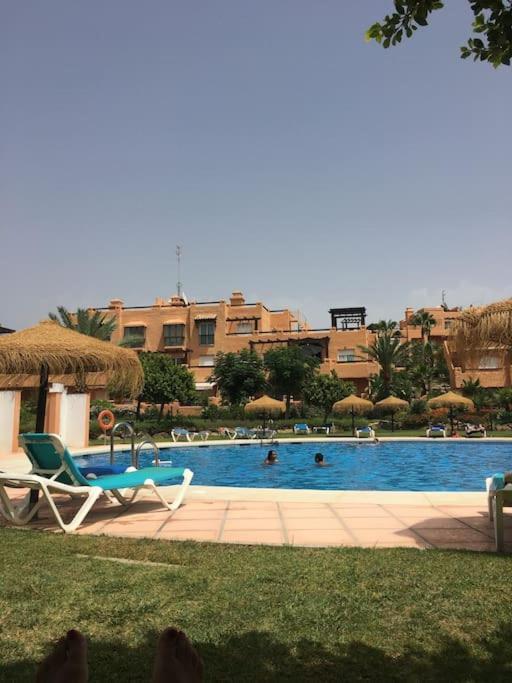 Superbe Appartement Avec Piscine A 800M De La Mer Bahia de Casares Exterior foto